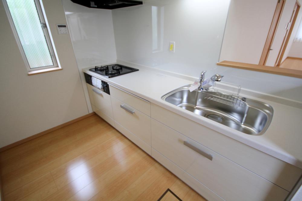 Same specifications photo (kitchen). Example of construction