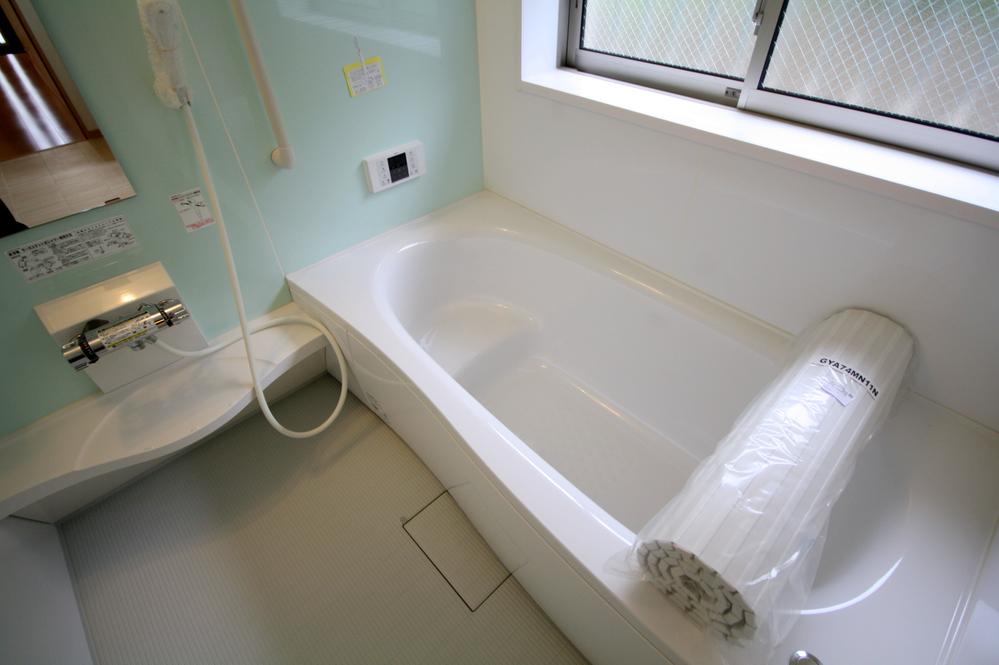 Same specifications photo (bathroom). Example of construction