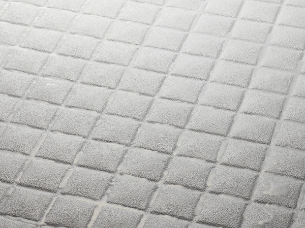 Bathing-wash room.  [High Slip drainage floor] In order to create an environment that you can bathe in peace, The flooring has adopted a non-slip floor material drying easily there is a small irregularity.