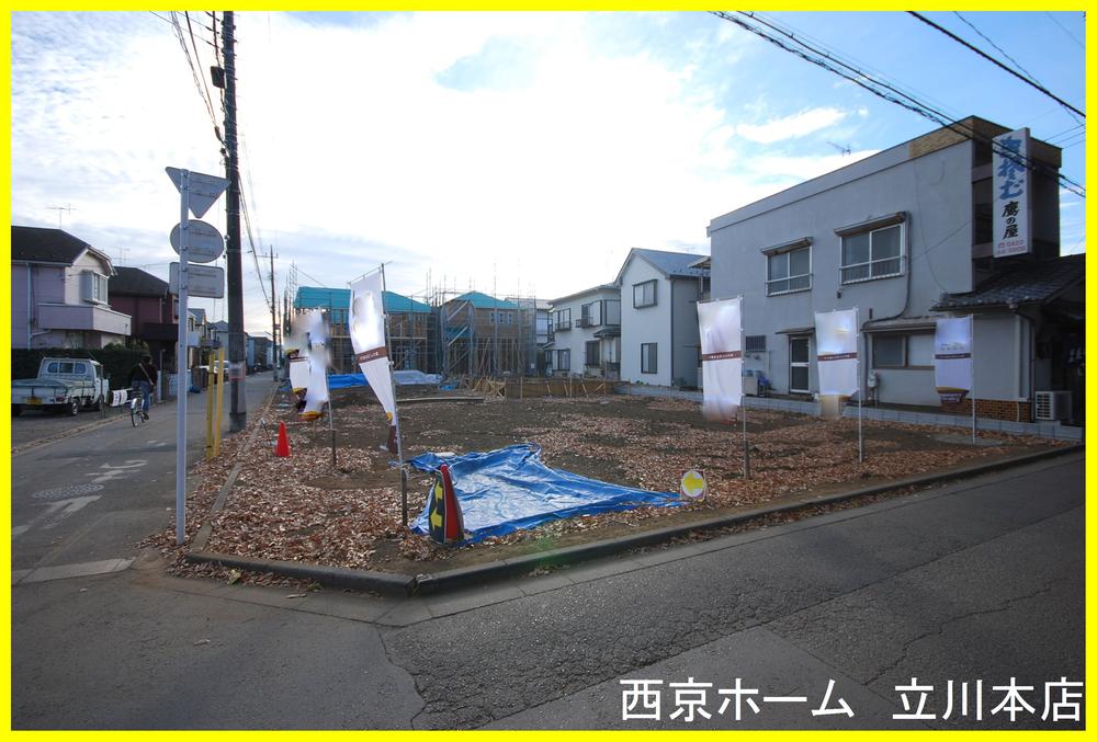 Local photos, including front road. Local Photos