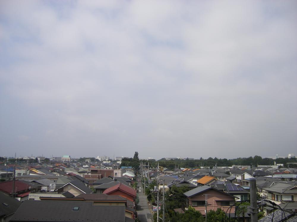 View photos from the dwelling unit. Local (August 2013) Shooting