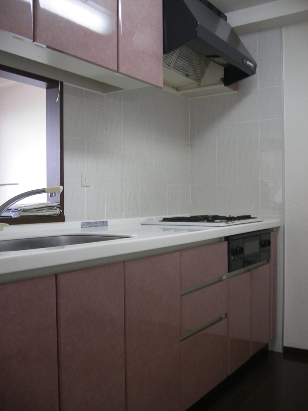 Kitchen. Room (August 2013) Shooting