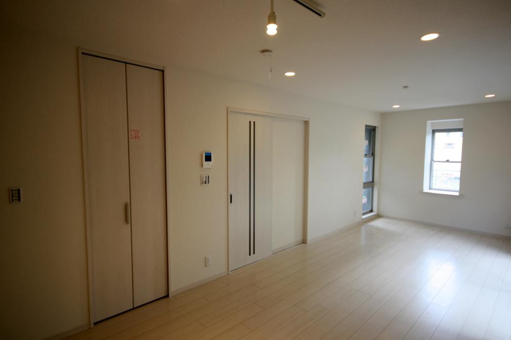 Living. Indoor (September 2013) Shooting