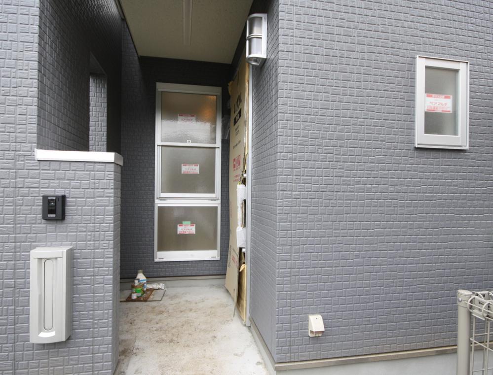 Local appearance photo. Local (September 2013) Shooting entrance