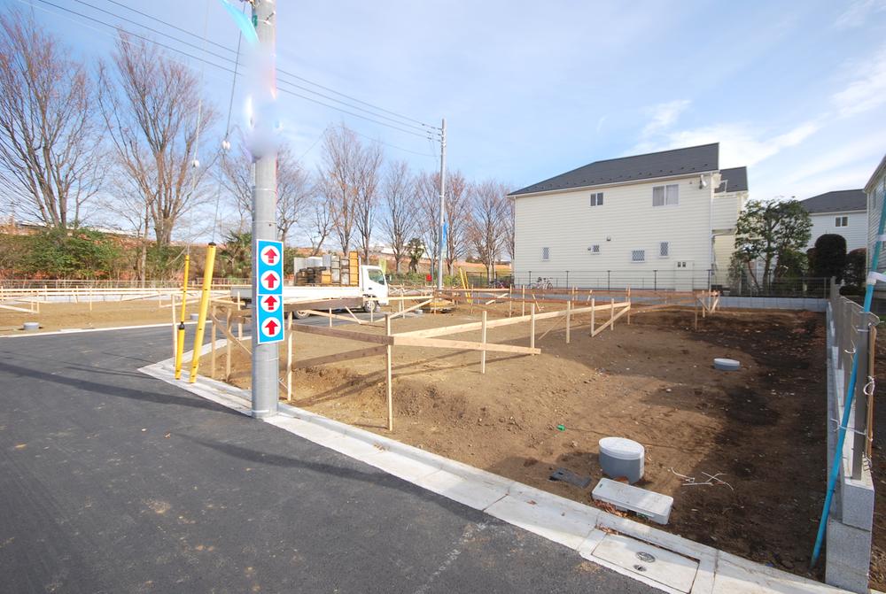 Local appearance photo. Local shooting