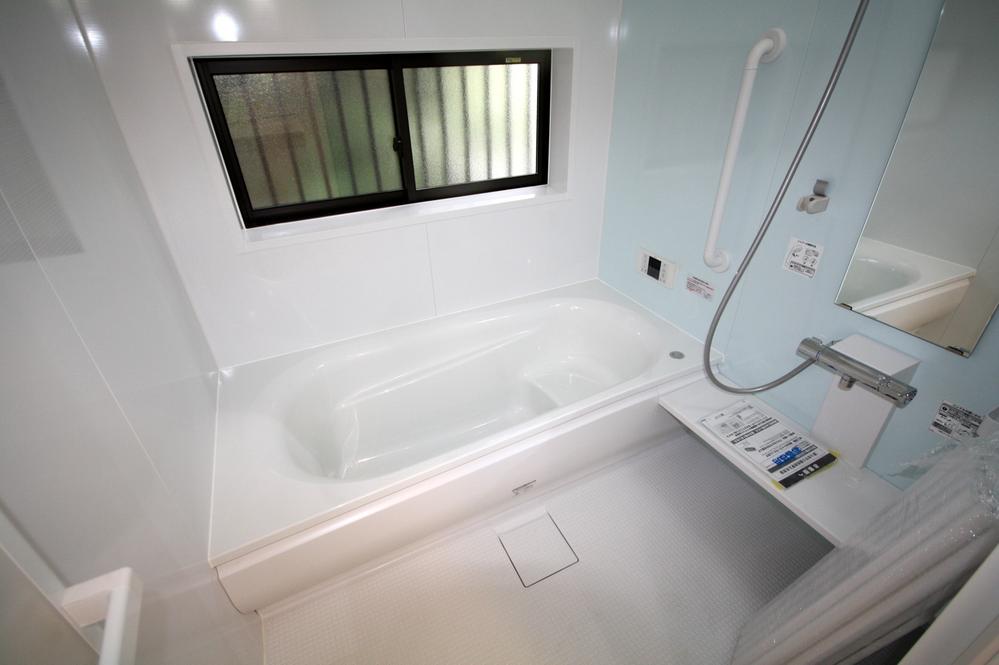 Same specifications photo (bathroom). Bathroom construction cases