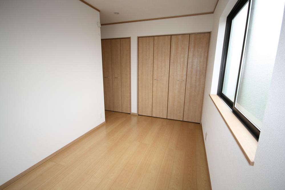 Same specifications photos (Other introspection). Bedroom construction cases