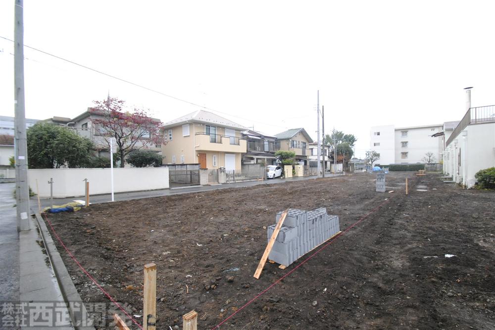 Local appearance photo. Local (11 May 2013) Shooting