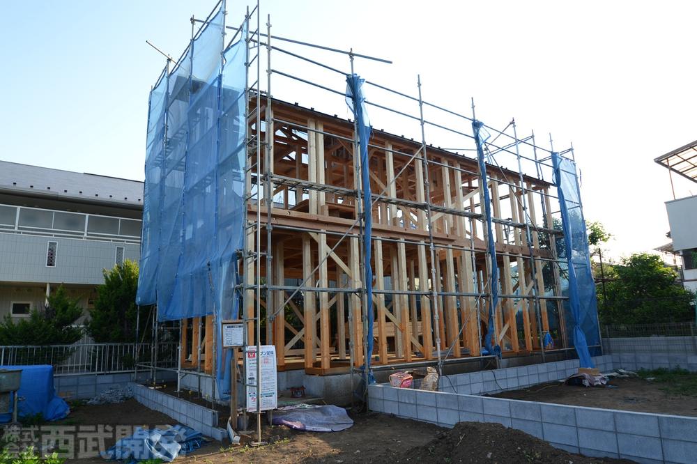 Local appearance photo. Local (May 2013) Shooting A Building