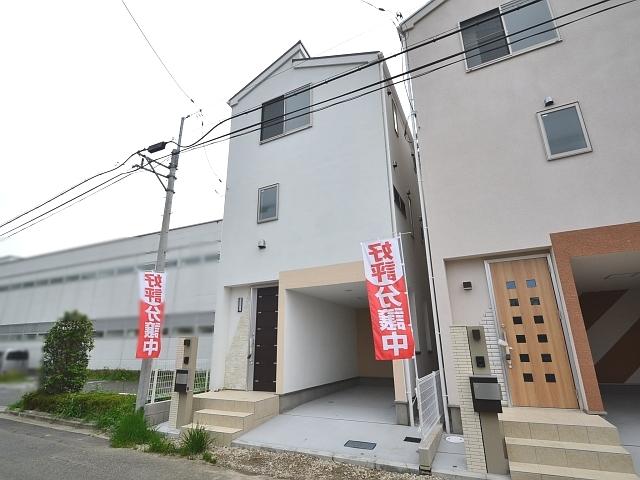 Local appearance photo. 1 Building Finished already