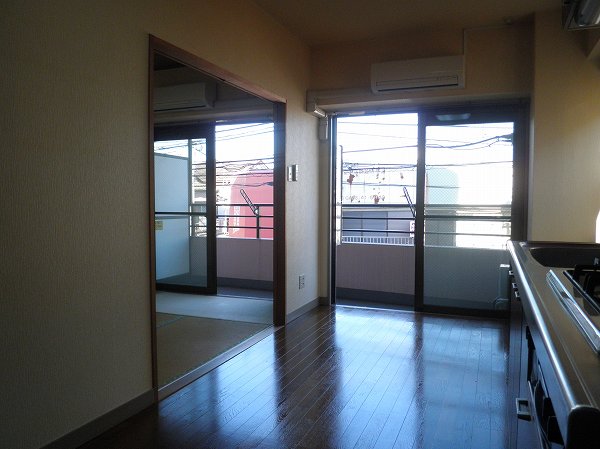 Living and room