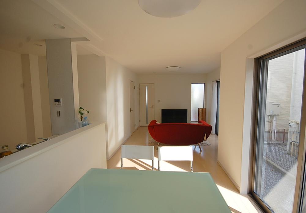 Living. Local Photos