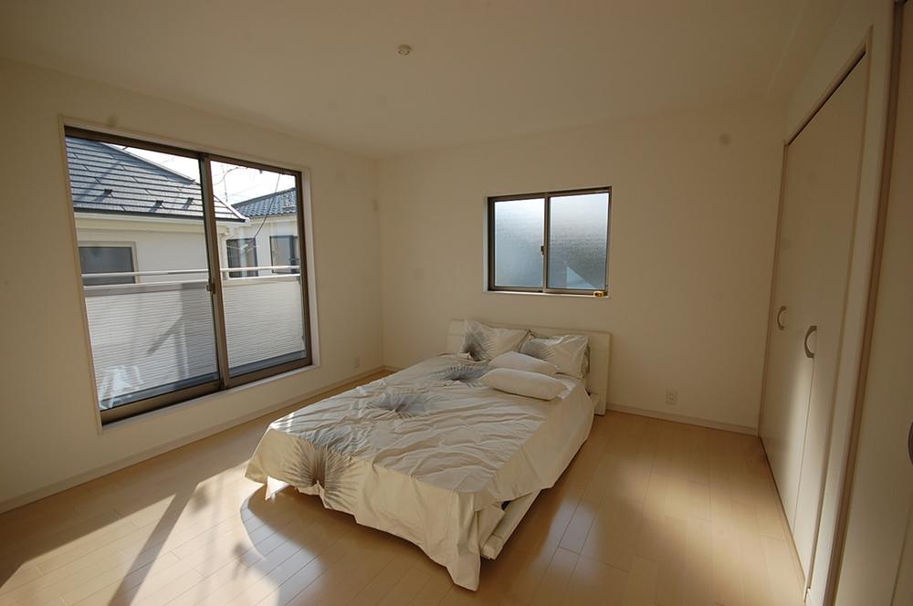 Non-living room. Local Photos