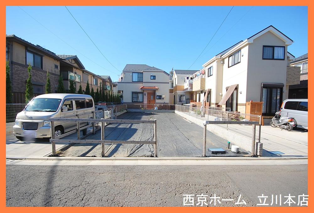 Local photos, including front road. Local Photos