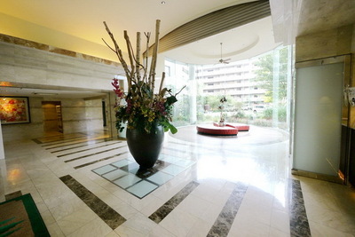 Entrance. ☆ Concierge day shift ☆