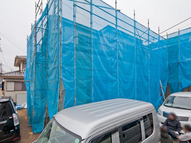 Local photos, including front road. Local (12 May 2013) Shooting