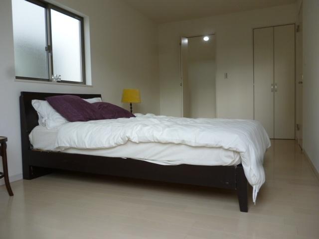 Non-living room. 8.25 Pledge.