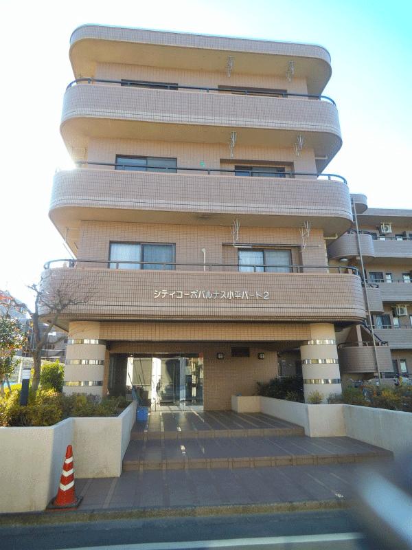 Local appearance photo. Local (12 May 2013) Shooting