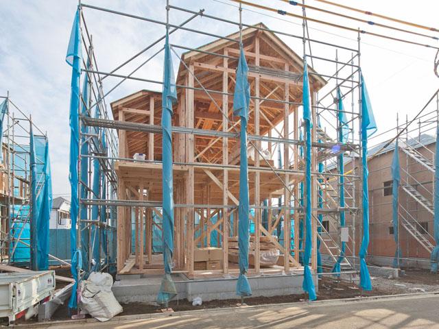 Local appearance photo. Local (12 May 2013) Shooting