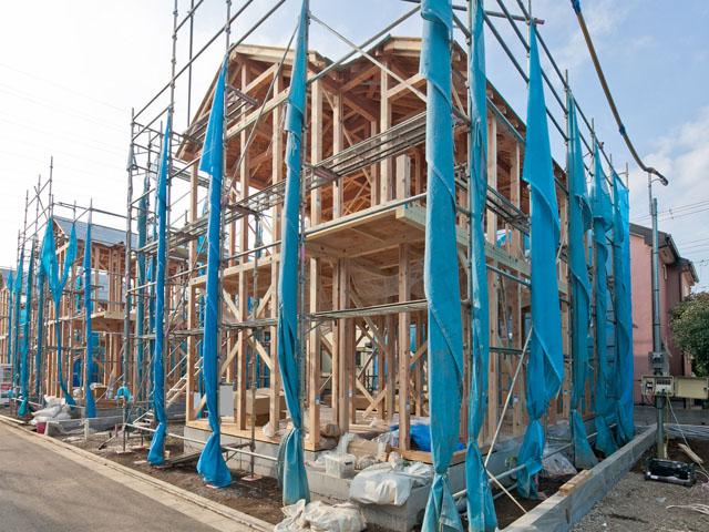 Local appearance photo. Local (12 May 2013) Shooting