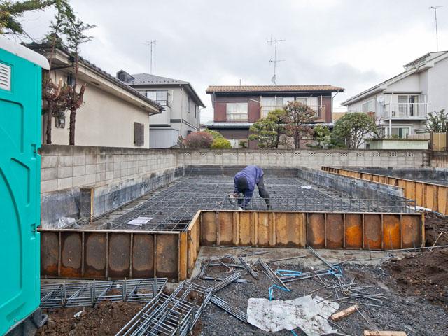 Local photos, including front road. Local (12 May 2013) Shooting