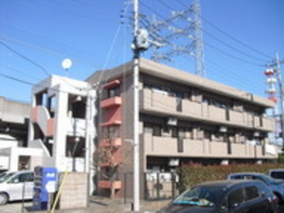 Building appearance. Station near the apartment