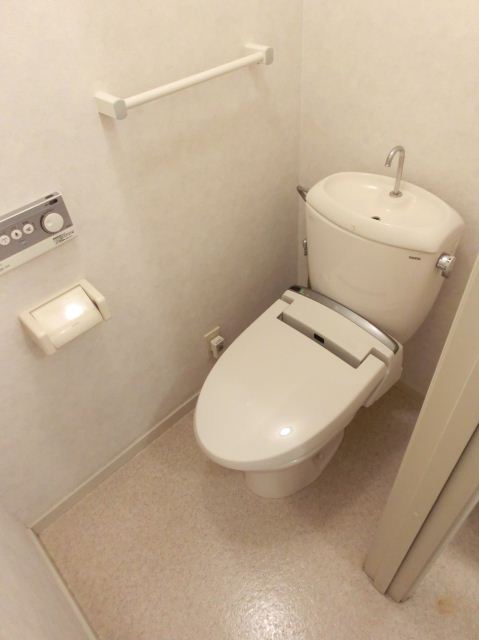 Toilet. ☆ Toilet ☆