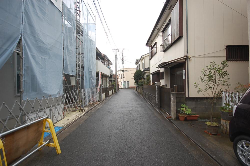 Local photos, including front road. Local photo 2013 December shooting