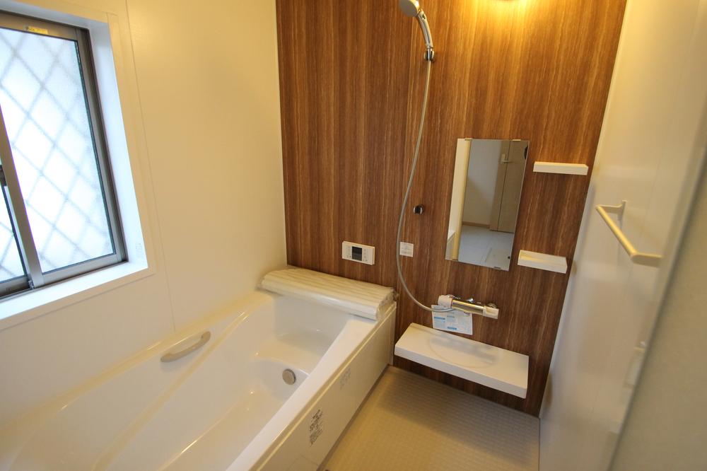 Bathroom. Indoor (12 May 2013) Shooting