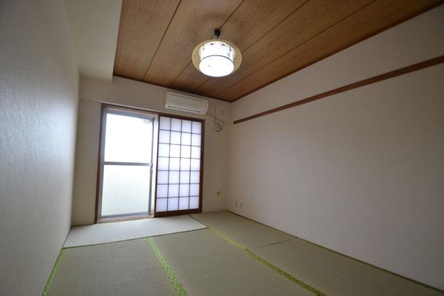 Non-living room. Indoor (11 May 2013) Shooting