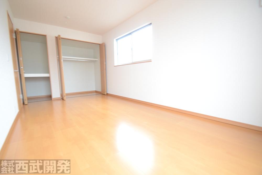 Non-living room. Building 2