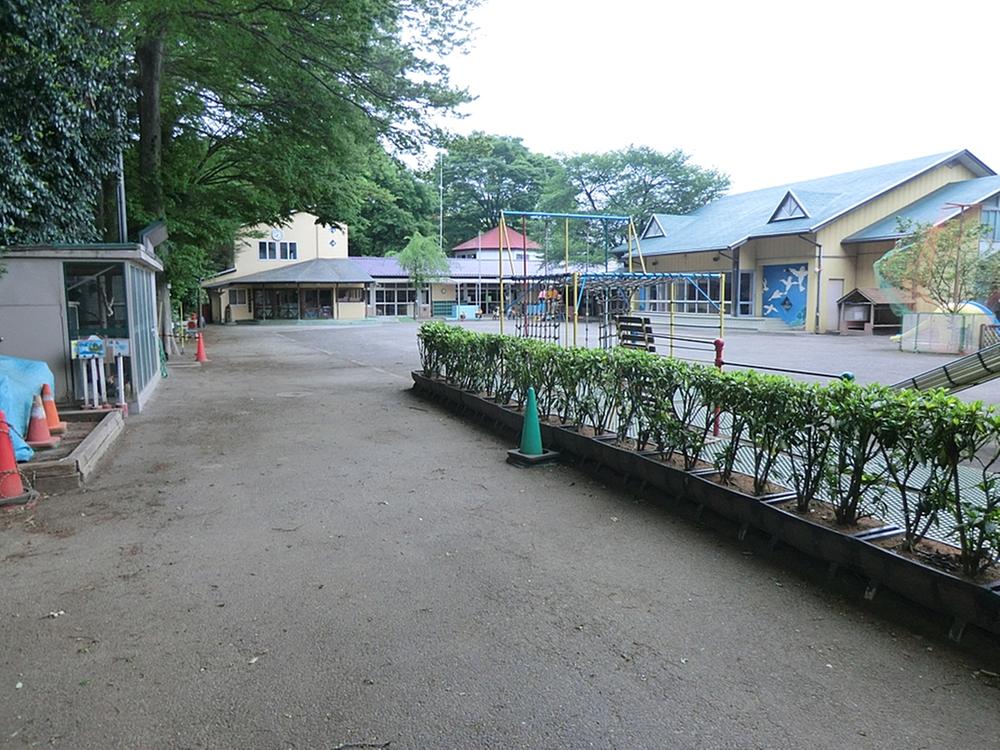 kindergarten ・ Nursery. Deng Shinmei to kindergarten 550m