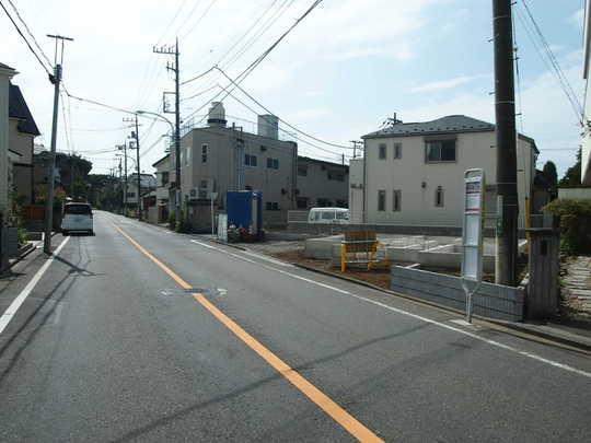 Local photos, including front road. Frontal road