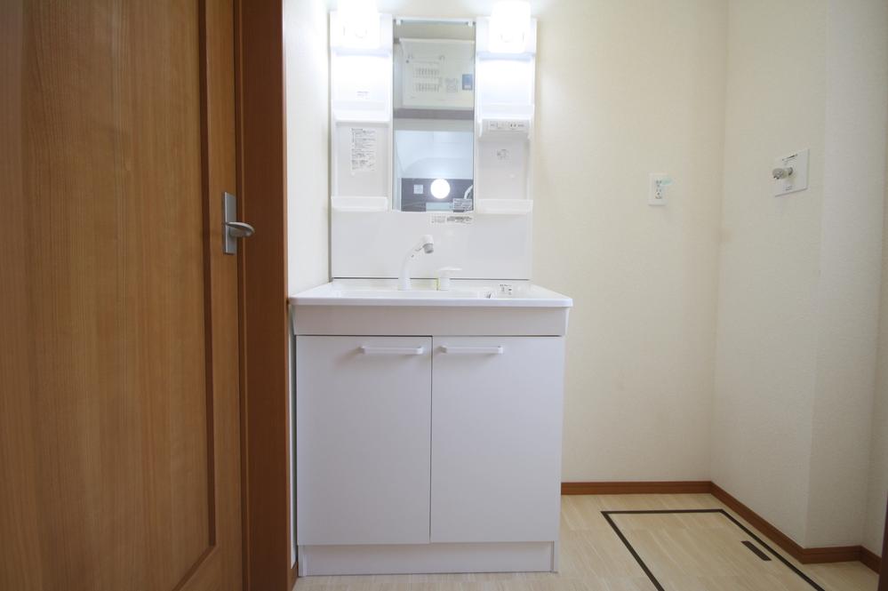 Same specifications photos (Other introspection). Seller construction cases