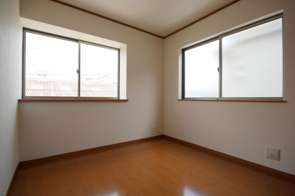 Same specifications photos (Other introspection). Seller construction cases