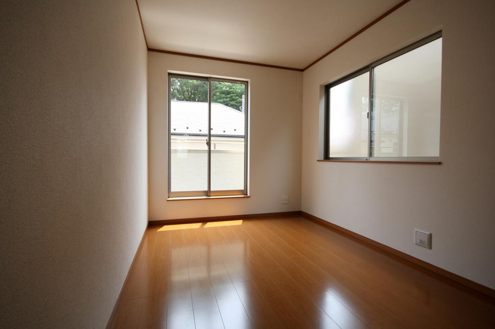 Same specifications photos (Other introspection). Seller construction cases