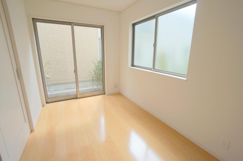 Non-living room. Indoor (September 2013) Shooting