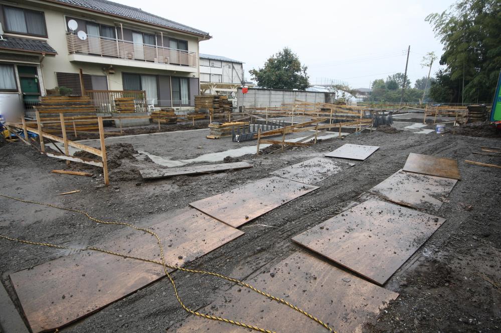 Local appearance photo. Local (10 May 2013) Shooting