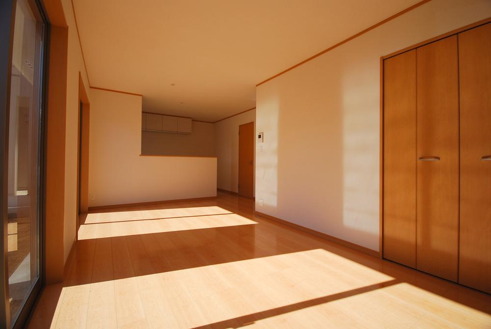 Same specifications photos (living). Example of construction