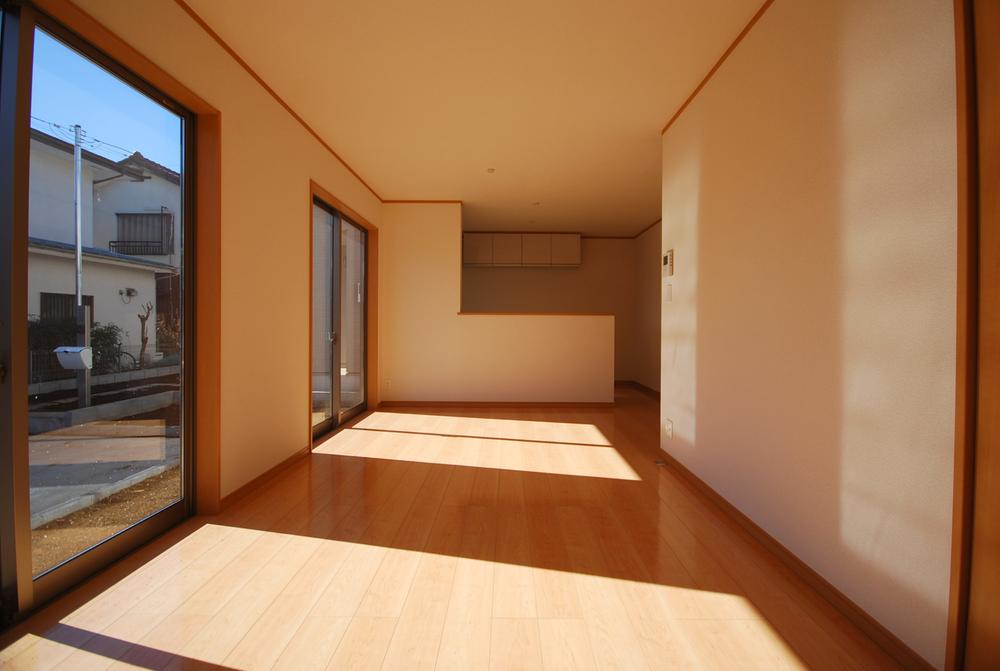 Same specifications photos (living). Example of construction