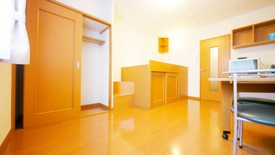 Living and room. Is an image
