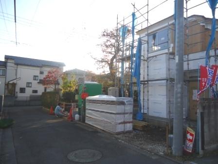 Local photos, including front road. Local (November 16, 2013) Shooting