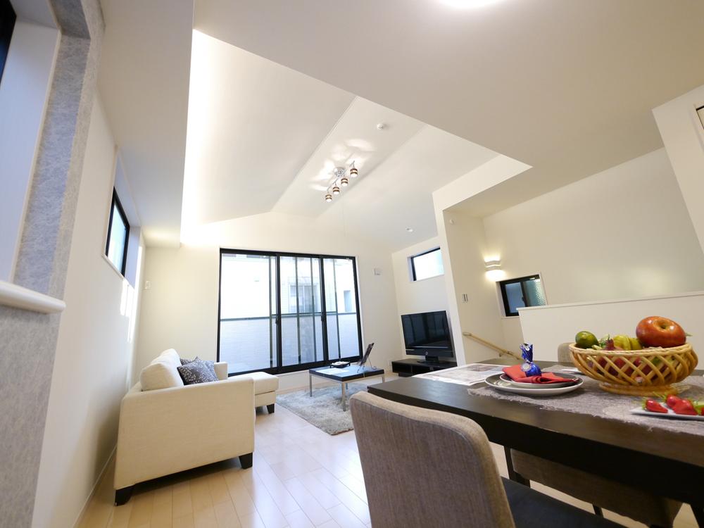 Living. Indoor (11 May 2013) Shooting