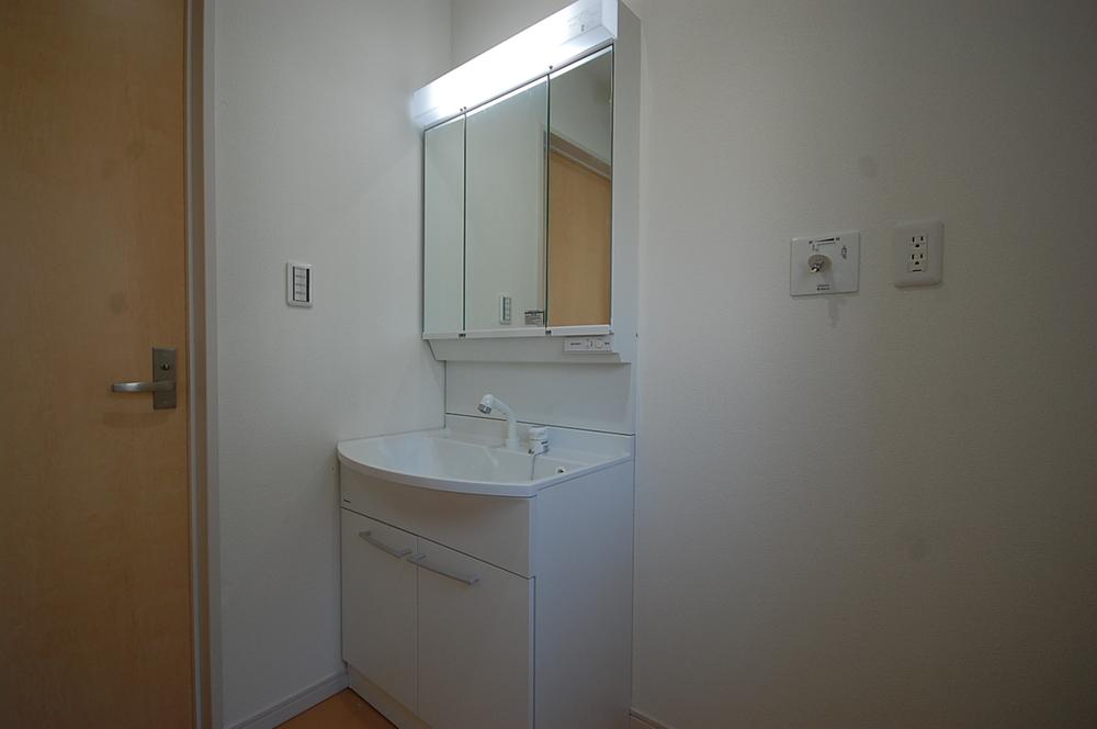 Wash basin, toilet. Local Photos