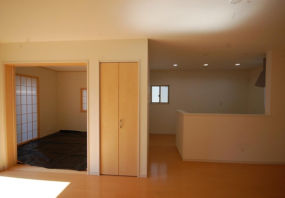 Living. Local Photos