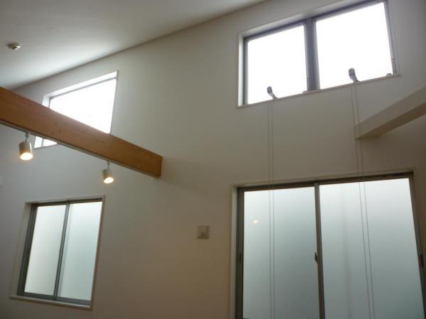 Living. 2013 September shooting