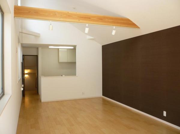 Living. 2013 September shooting