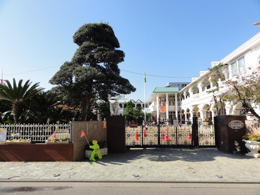 Other local. Walk from Maruyama kindergarten 3 minutes