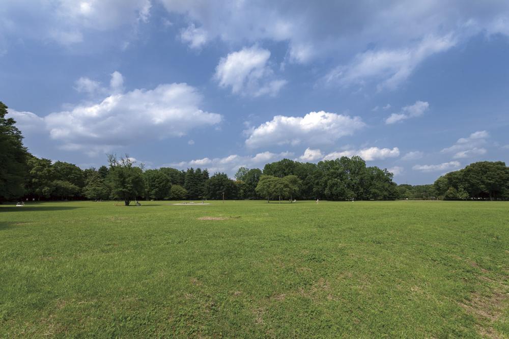 park. 2300m to Tokyo Metropolitan Koganei Park