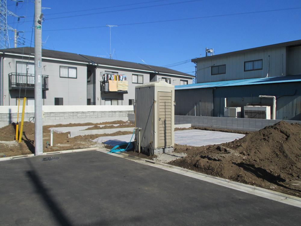 Local appearance photo. Local (11 May 2013) Shooting